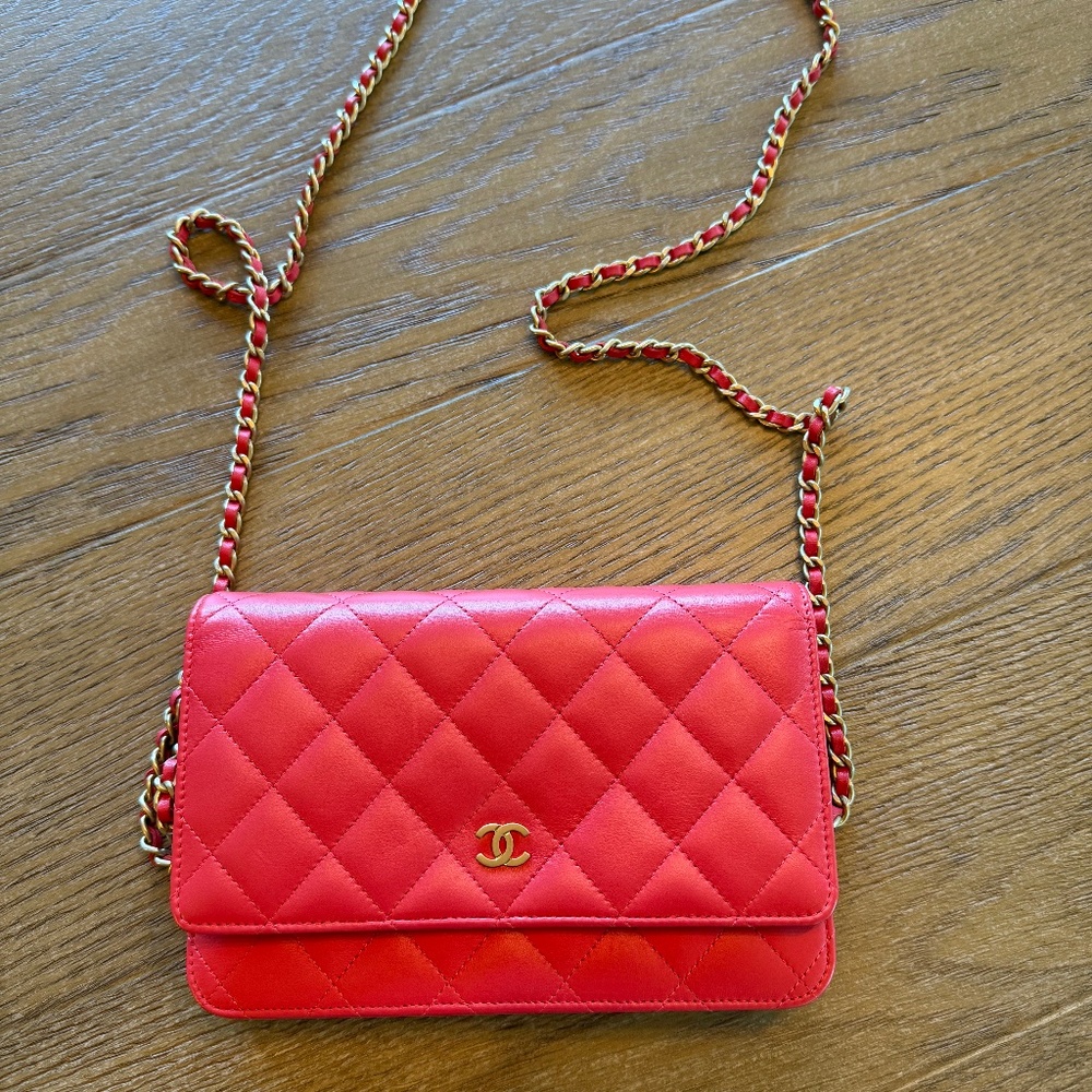 Chanel O-Mini Bag Rouge